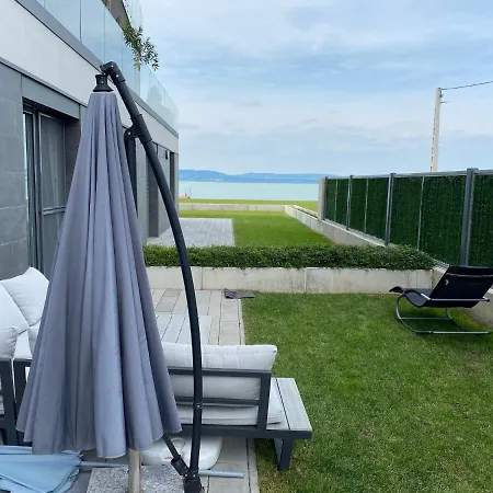 Lela Garden Appartement Balatonlelle