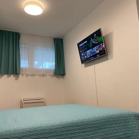 Appartement Lela Garden Balatonlelle