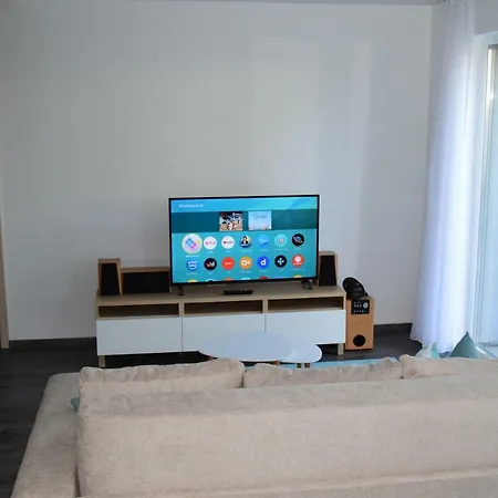 Lela Garden Apartment *