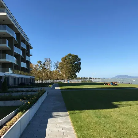 Lela Garden Apartment Balatonlelle